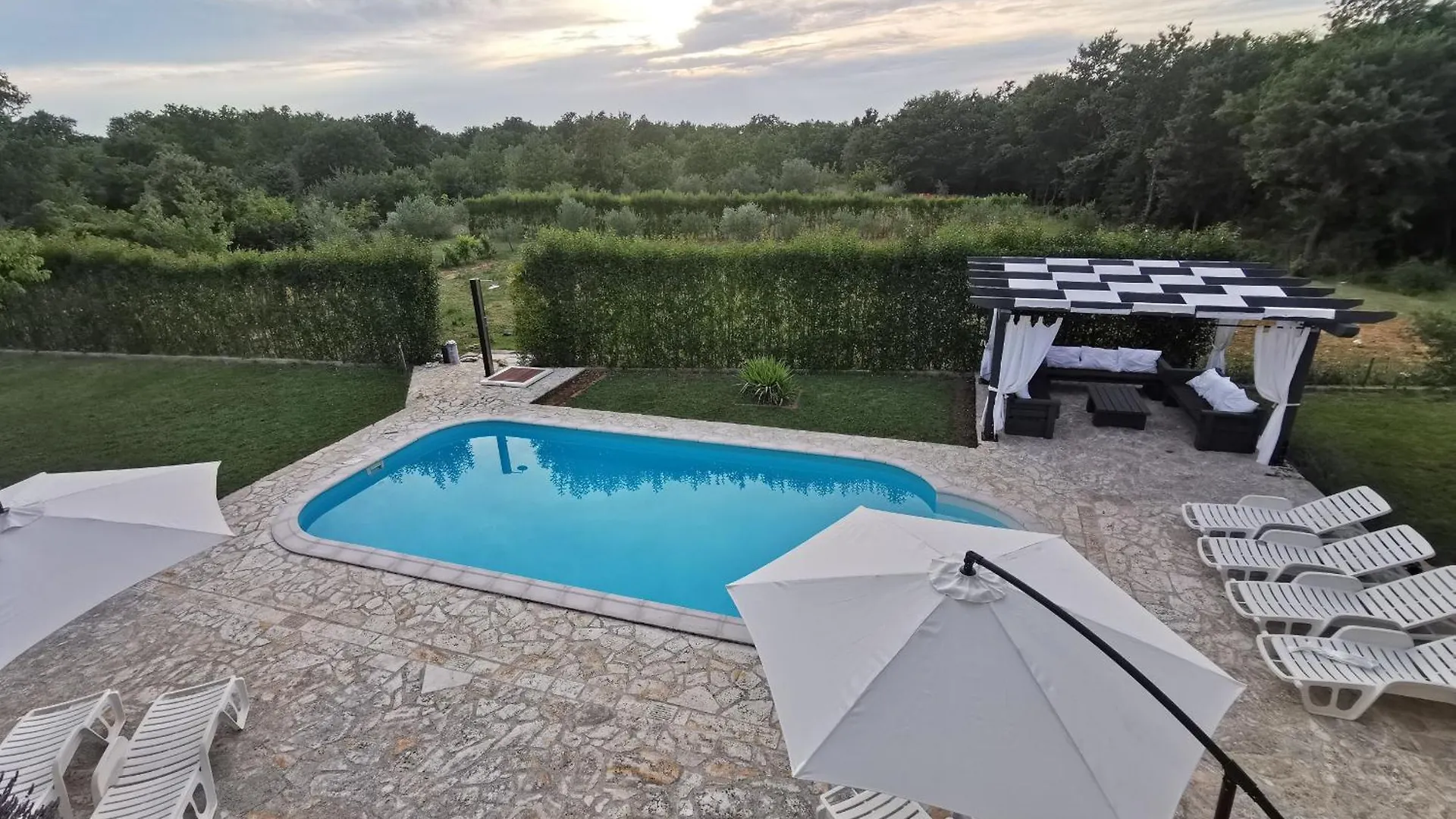 Villa Paradiso Zadarvillas Lovinac  Chorwacja